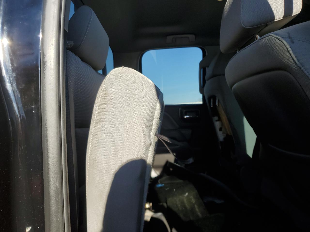 2015 Chevrolet Silverado - Image 10