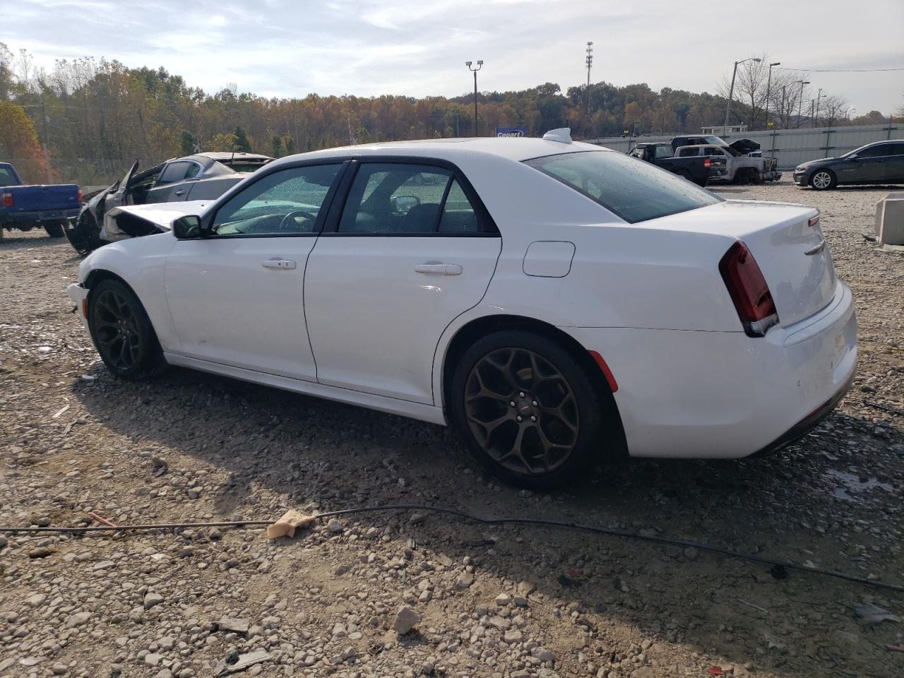 2016 Chrysler 300 - Image 2