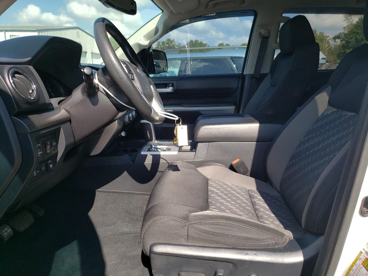 2018 Toyota Tundra - Image 7