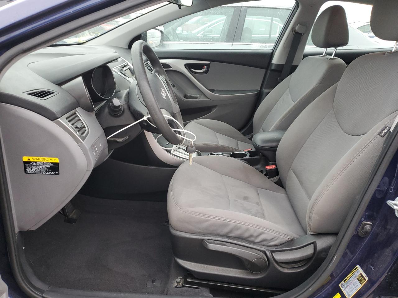 2012 Hyundai Elantra - Image 7