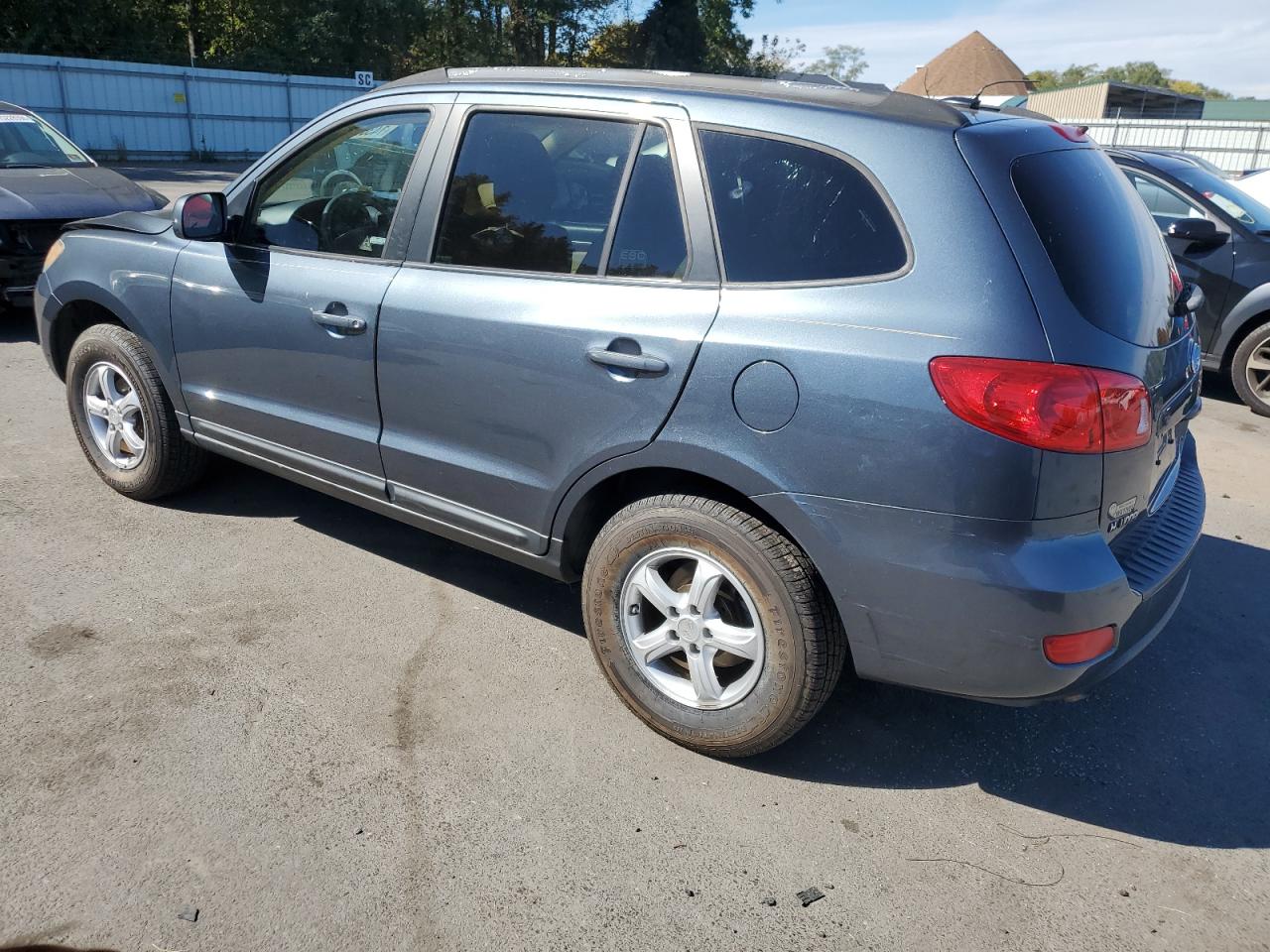 2008 Hyundai Santa Fe - Image 2