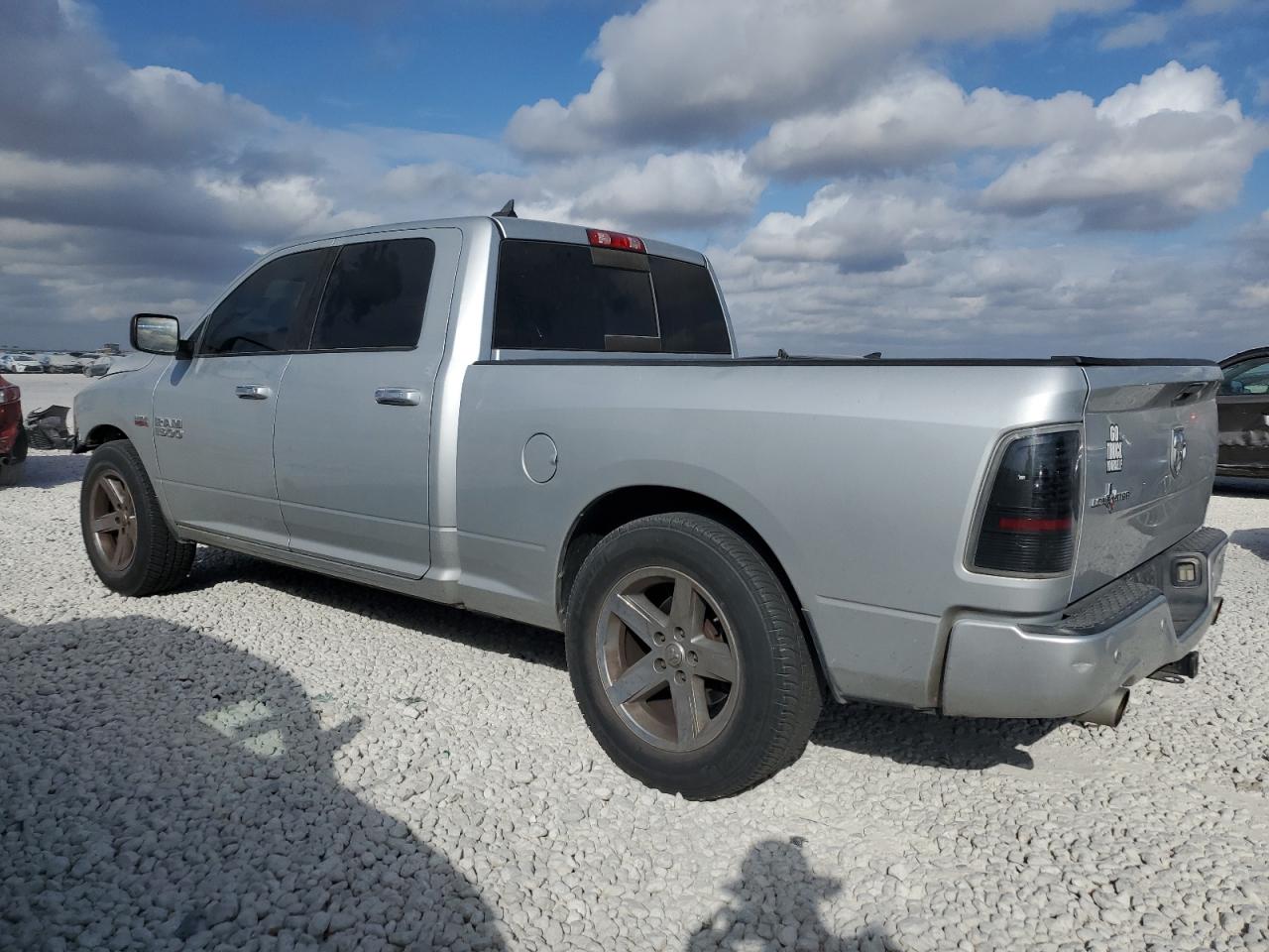 2014 RAM 1500 - Image 2