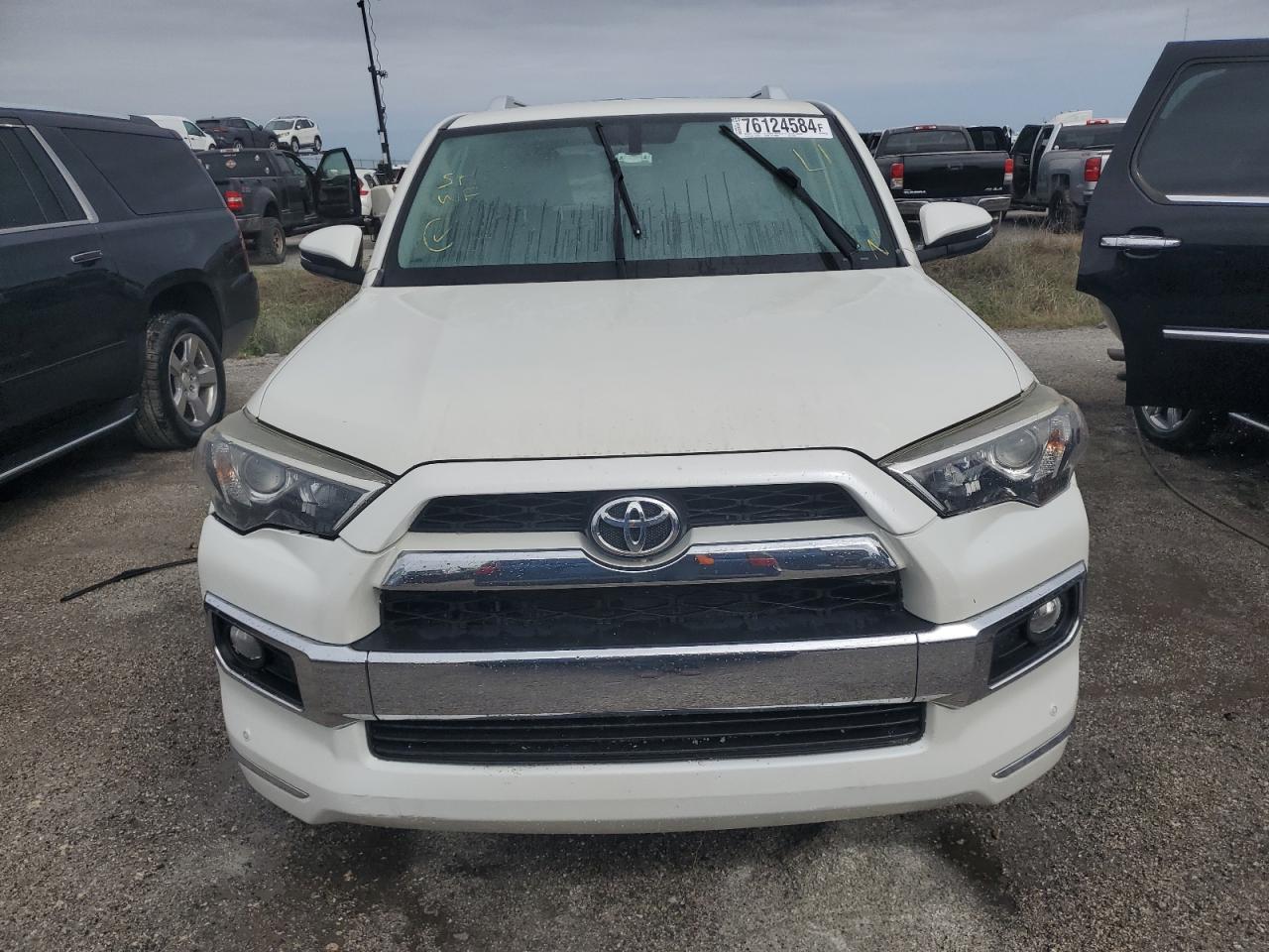 VIN JTEZU5JR4J5174322 2018 TOYOTA 4RUNNER no.5