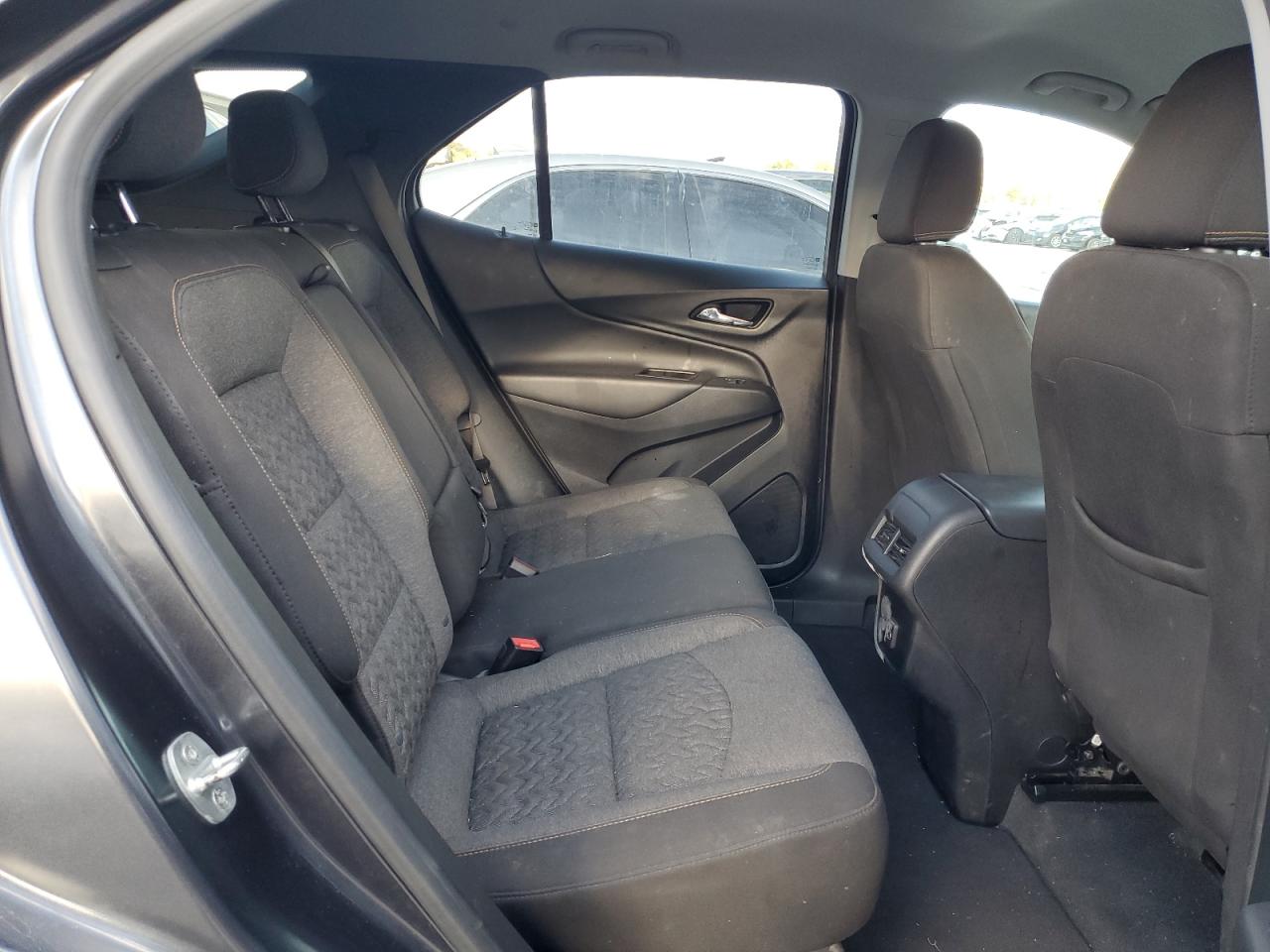 2022 Chevrolet Equinox - Image 11