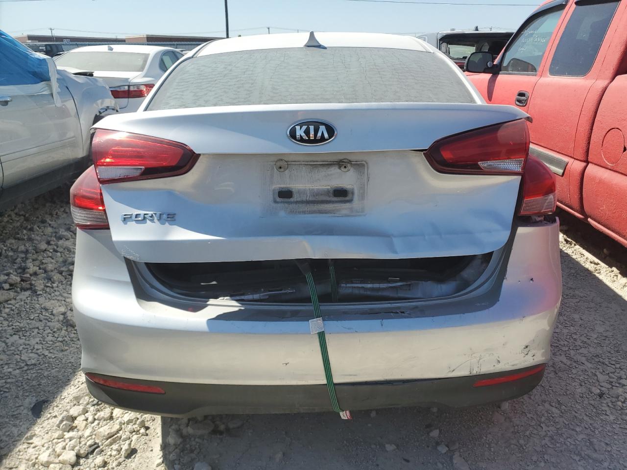 3KPFK4A77HE150391 2017 Kia Forte Lx