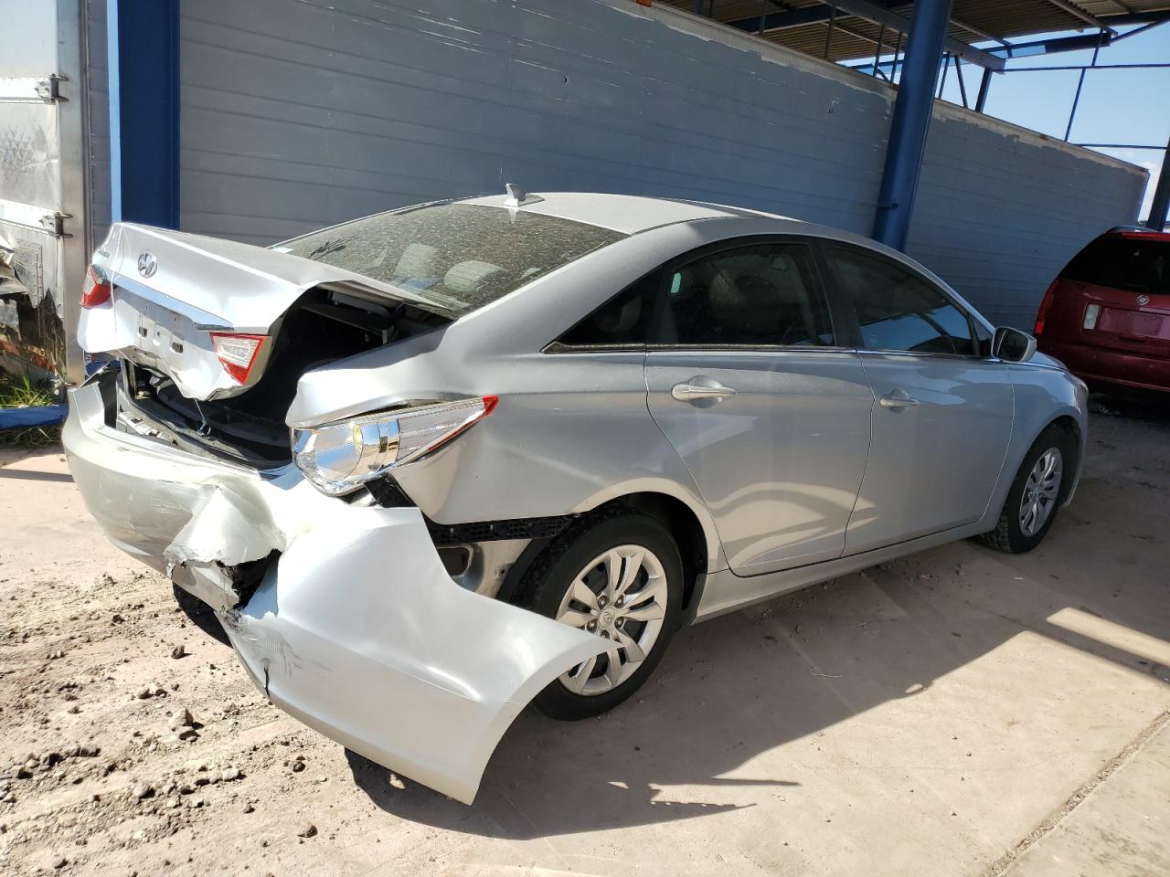2011 Hyundai Sonata - Image 3