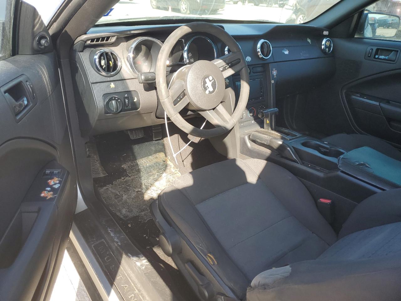 2007 Ford Mustang - Image 8