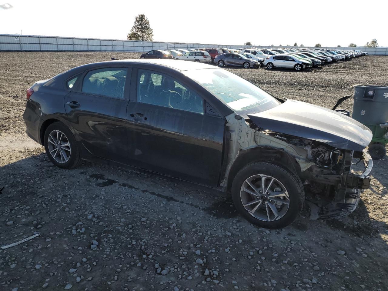 2023 Kia Forte - Image 4