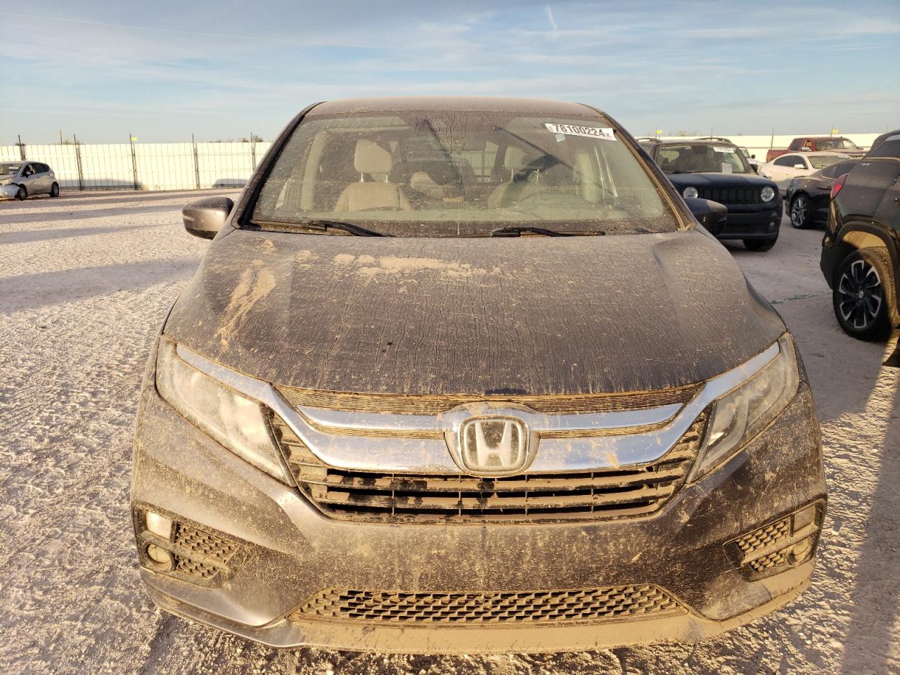 2018 Honda Odyssey - Image 5