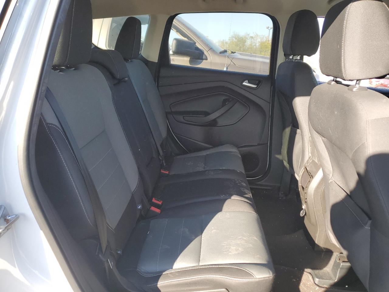 2016 Ford Escape - Image 12