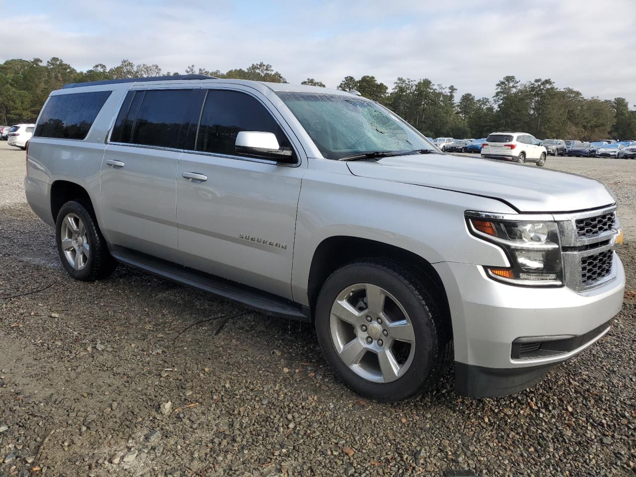 2018 Chevrolet Suburban - Image 4