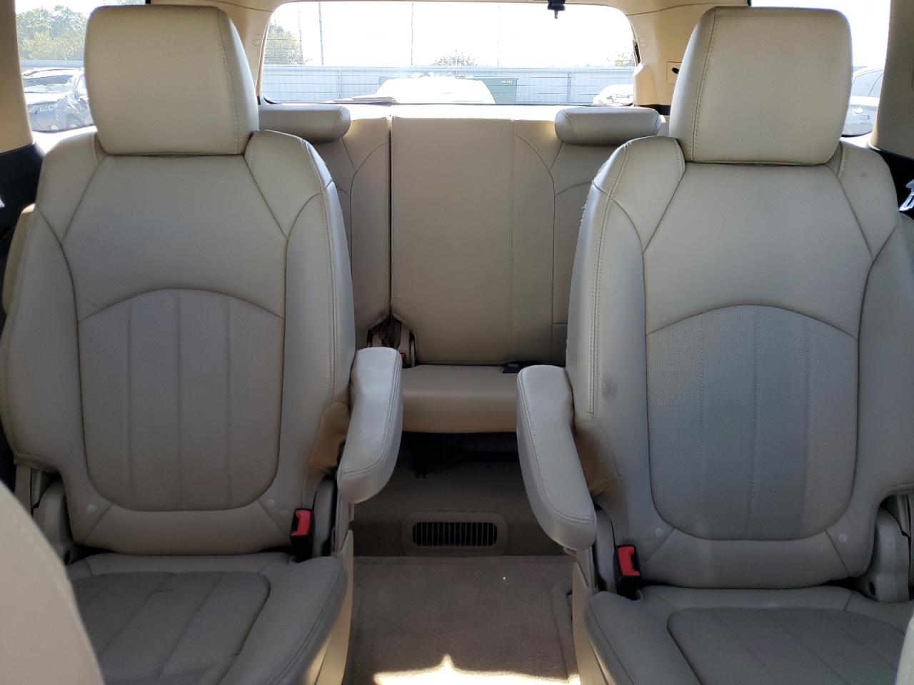 2012 GMC Acadia - Image 10
