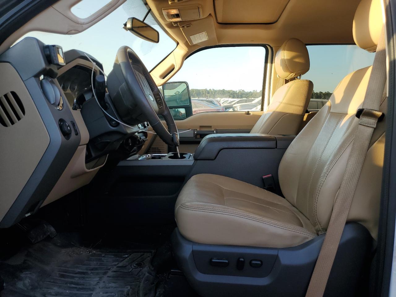 2012 Ford F250 - Image 7