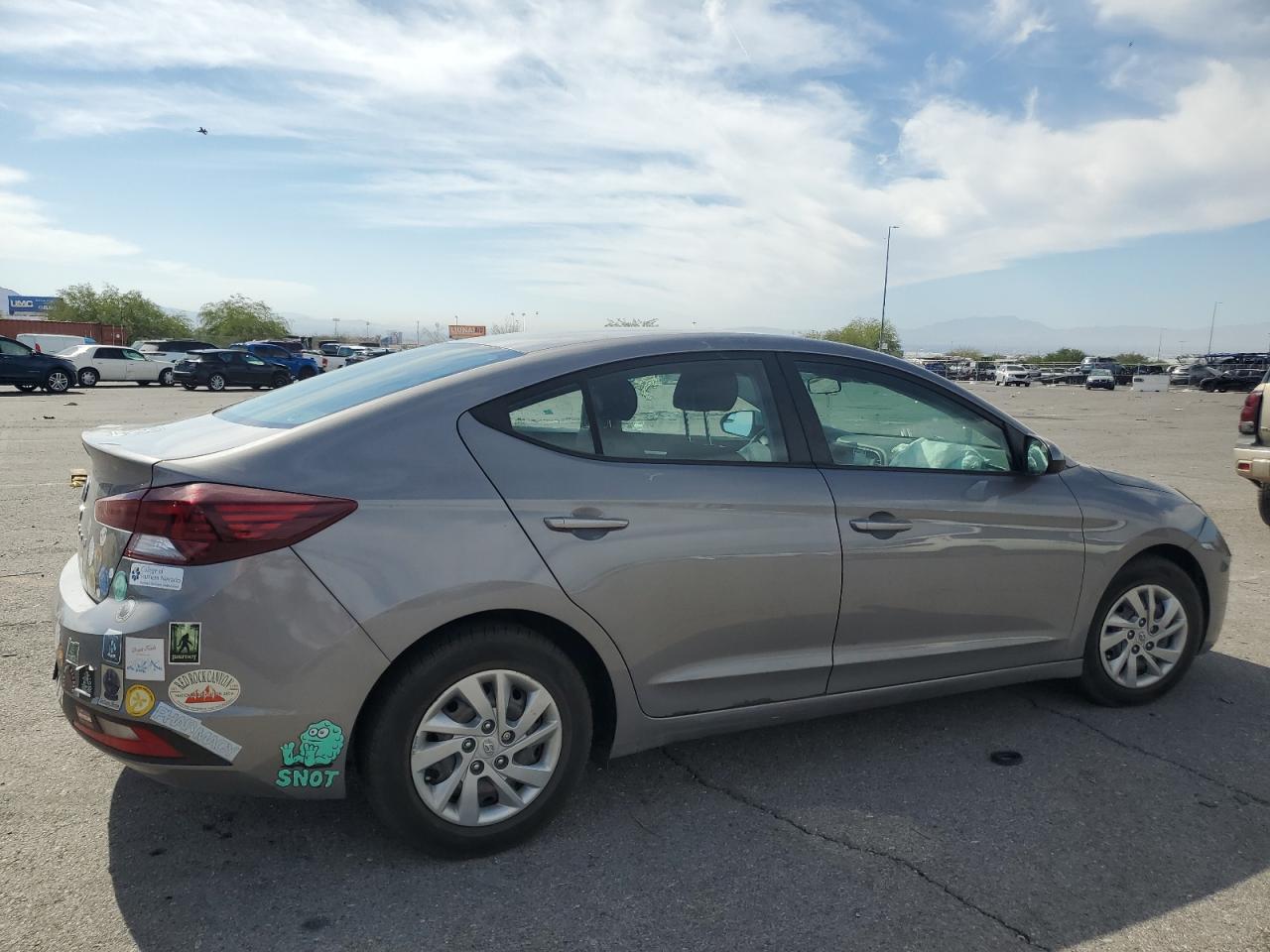 2020 Hyundai Elantra - Image 3