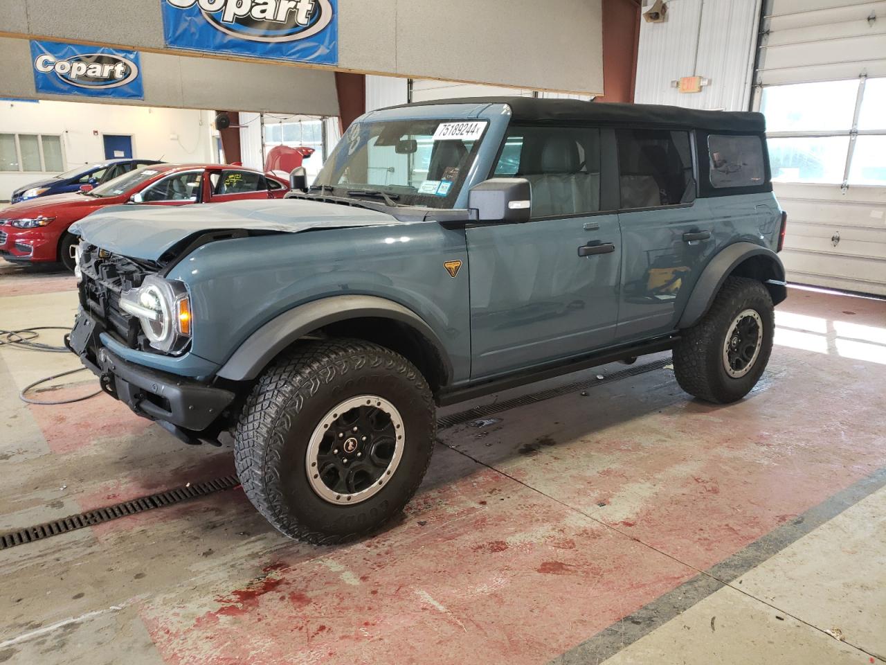 2022 Ford Bronco - Image 1