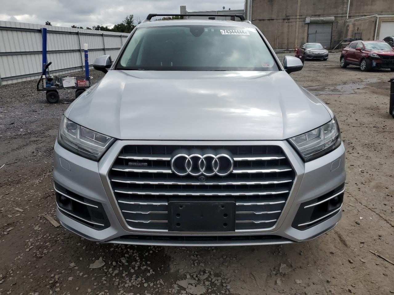 WA1LHAF77KD033308 2019 Audi Q7 Premium Plus