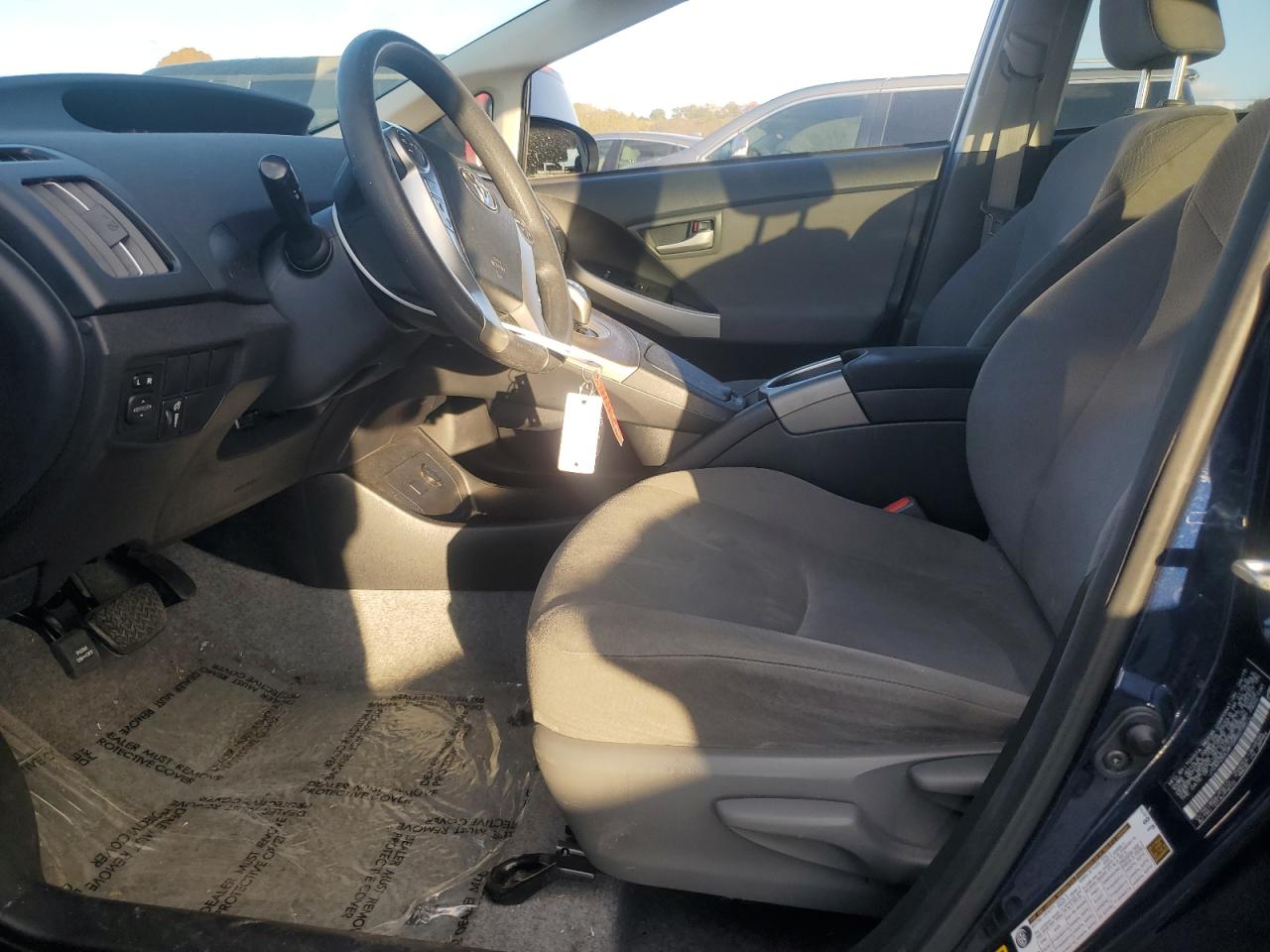 2015 Toyota Prius - Image 7