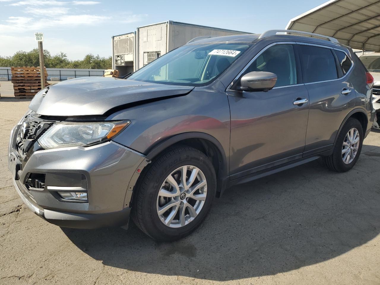 5N1AT2MV2HC750289 2017 NISSAN ROGUE - Image 1