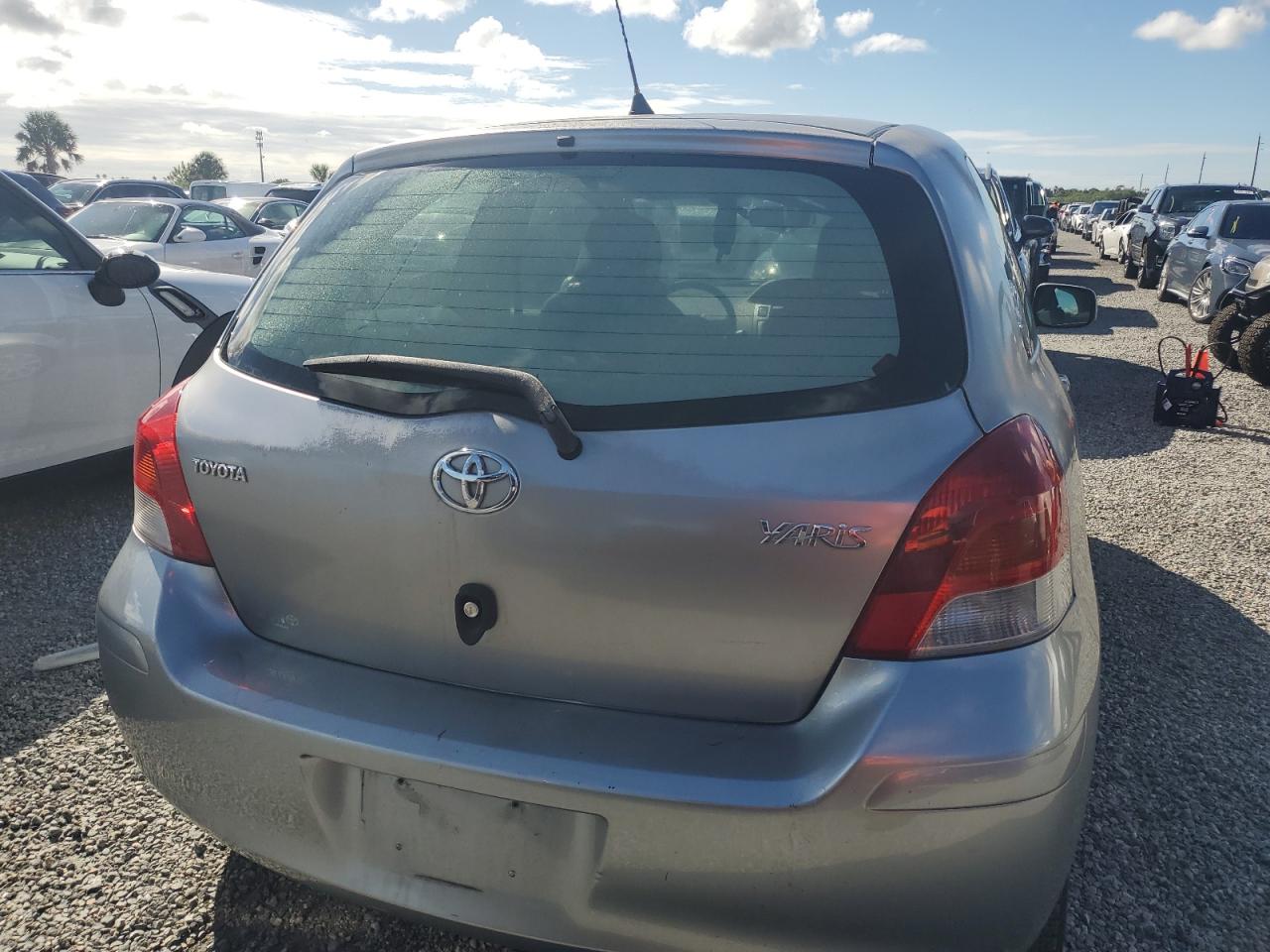 JTDJT4K34A5290452 2010 Toyota Yaris