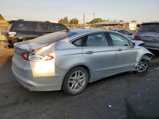 Sedans FORD FUSION 2016 Srebrny