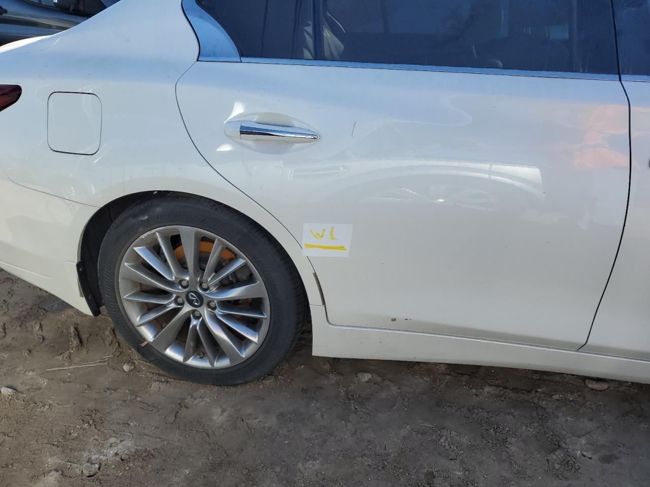 JN1EV7AP8JM354454 2018 Infiniti Q50 Luxe