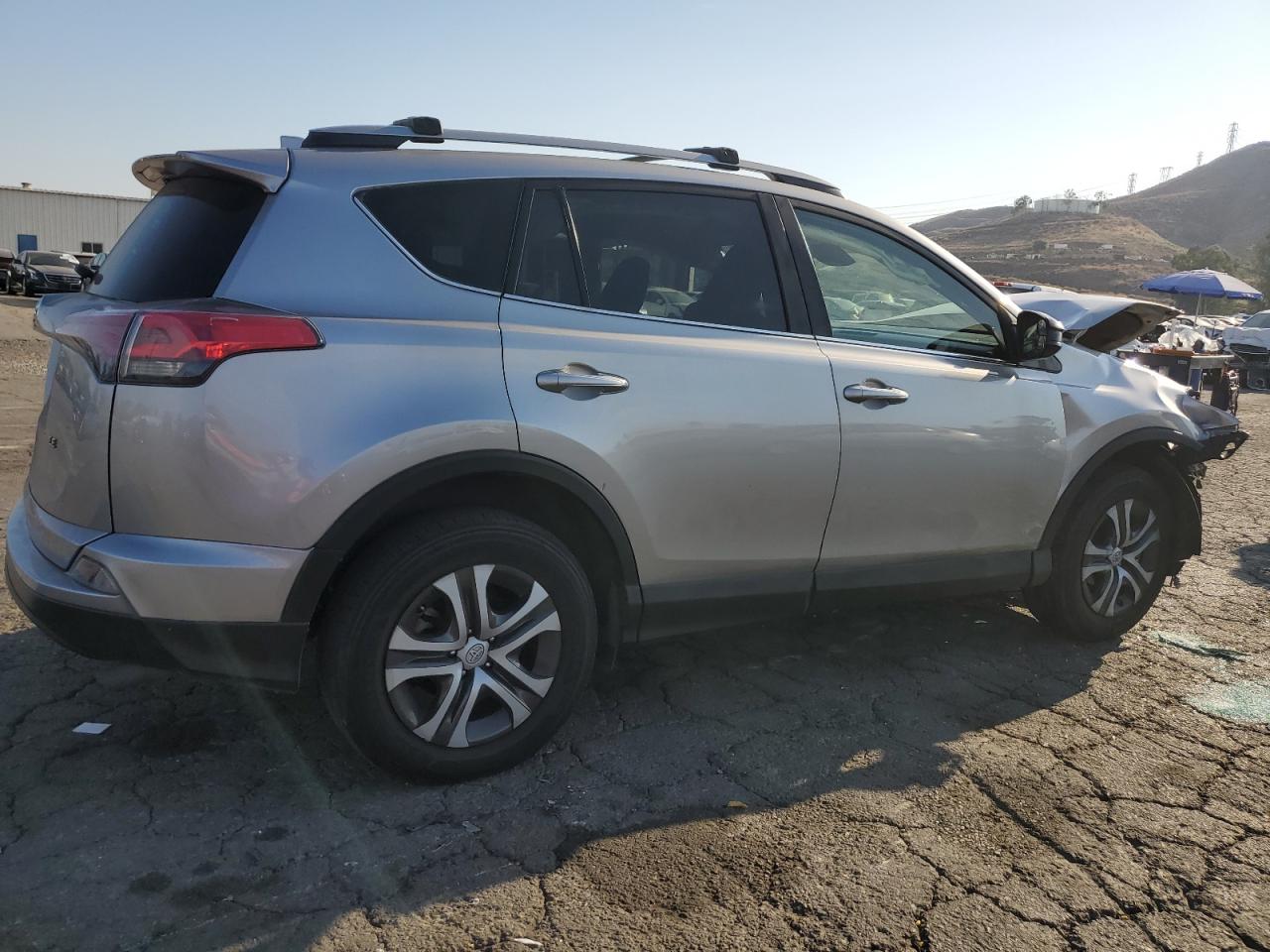 2018 Toyota RAV 4 - Image 3