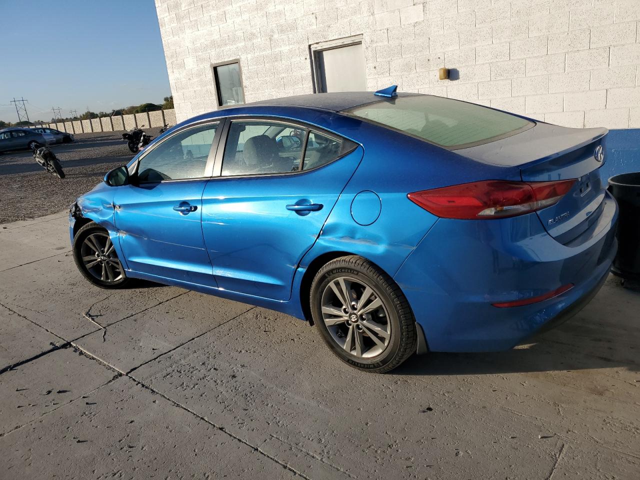 2018 Hyundai Elantra - Image 2