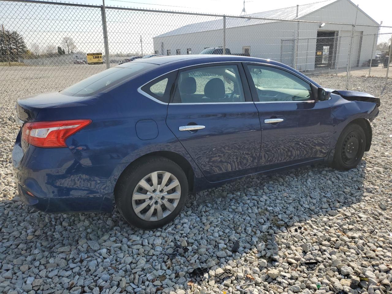 2017 Nissan Sentra - Image 3