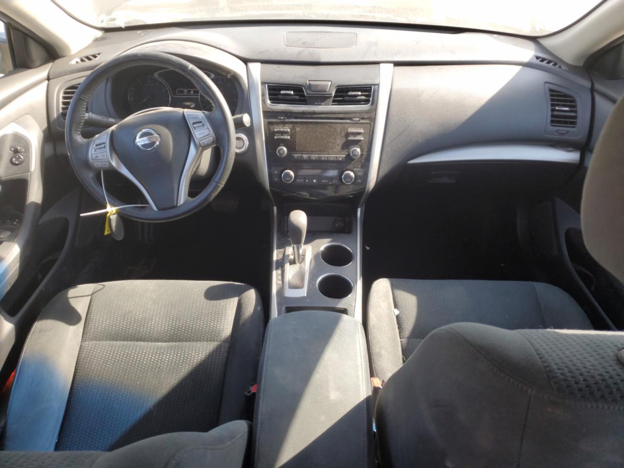 2015 Nissan Altima - Image 8