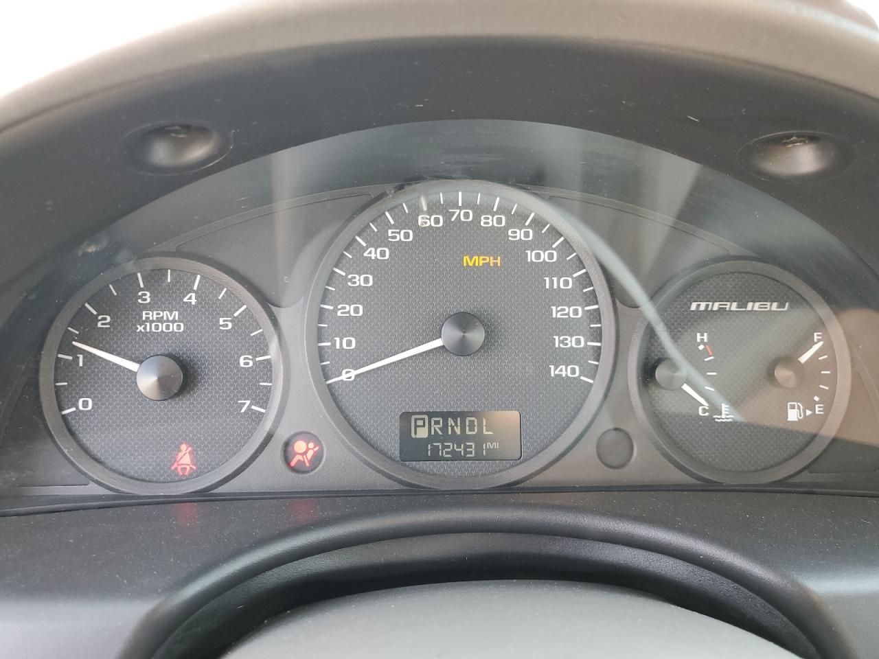 2004 Chevrolet Malibu - Image 9