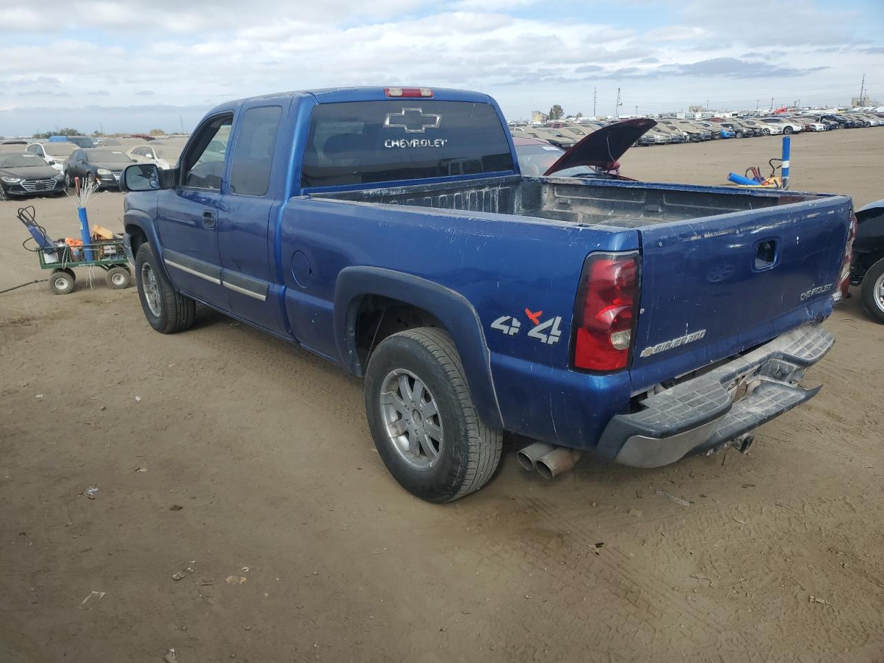 2004 Chevrolet Silverado - Image 2