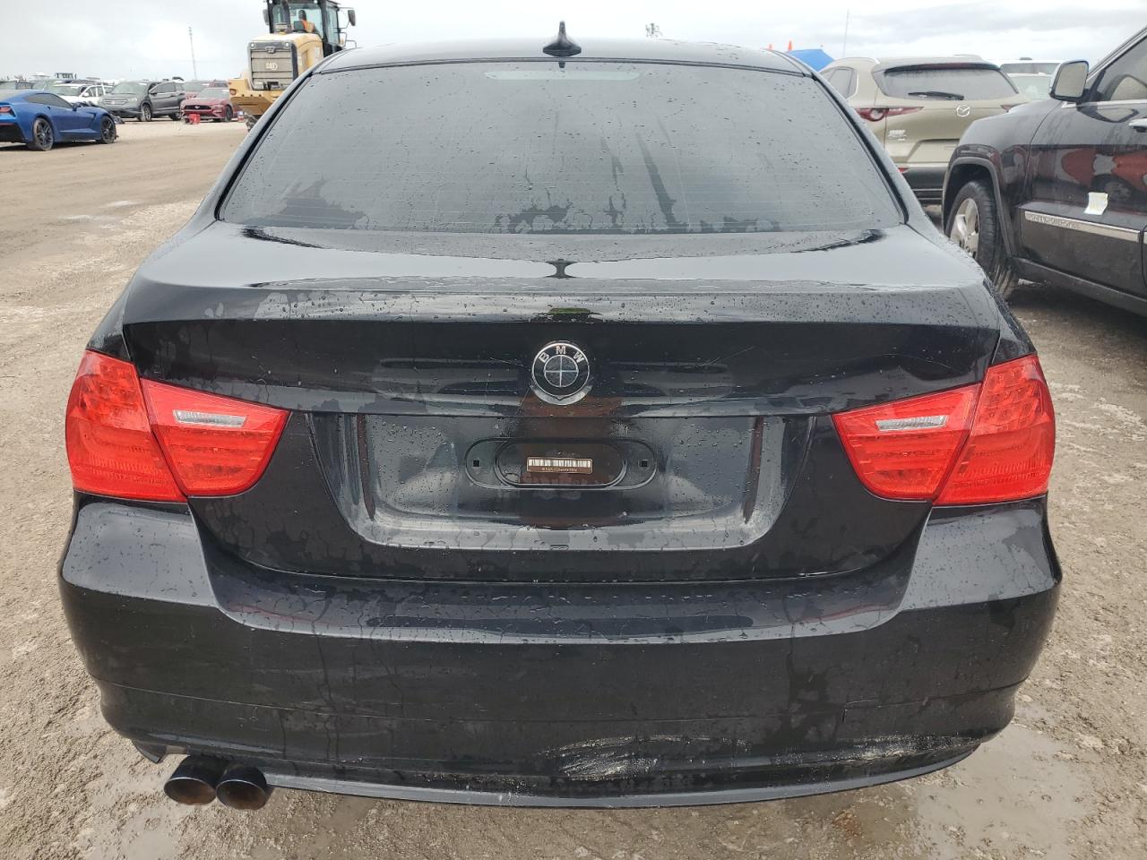 2011 BMW 328 I VIN: WBAPH7C56BA801386 Lot: 91241415