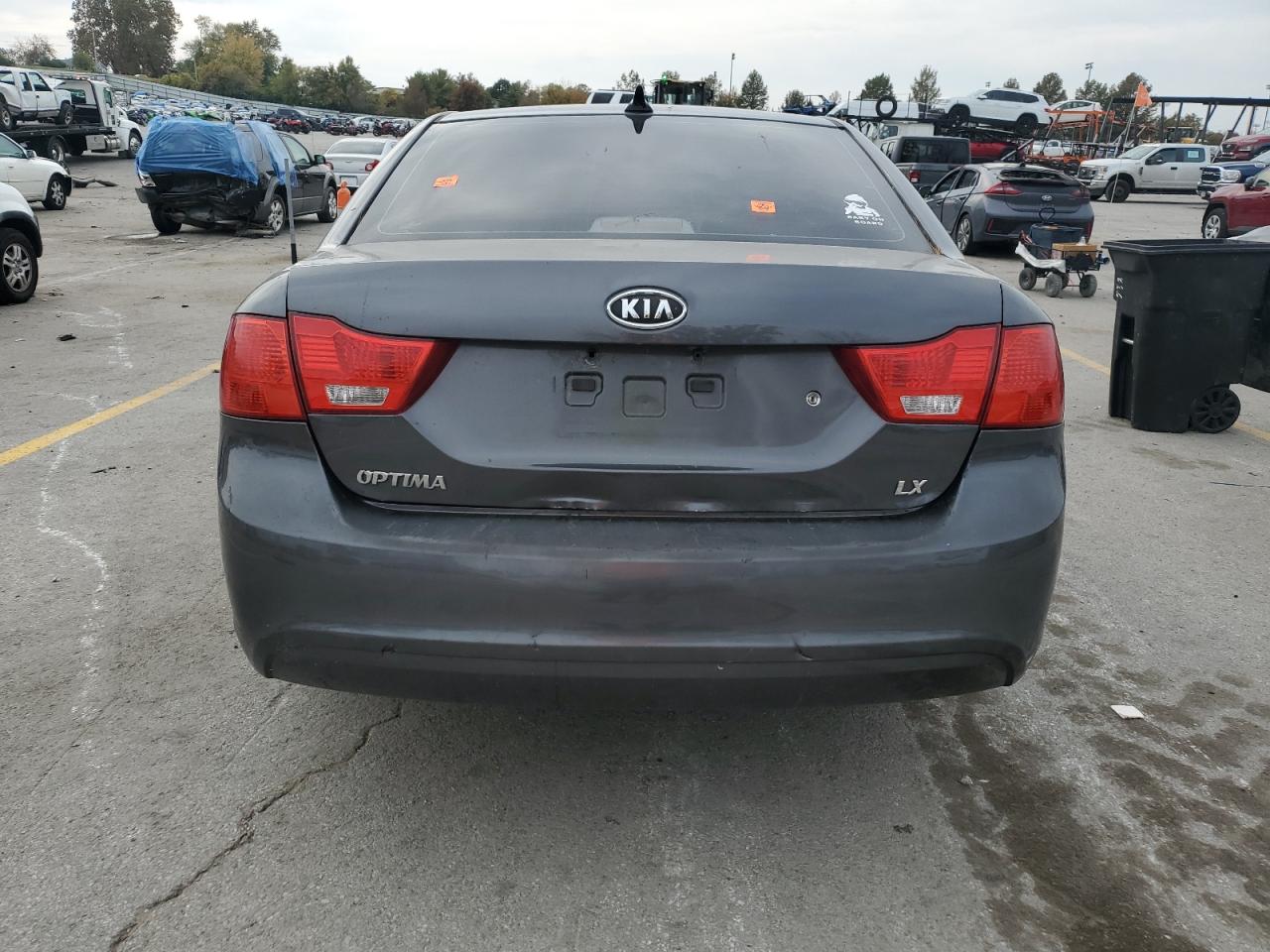 2009 Kia Optima Lx VIN: KNAGE228695323254 Lot: 77758914