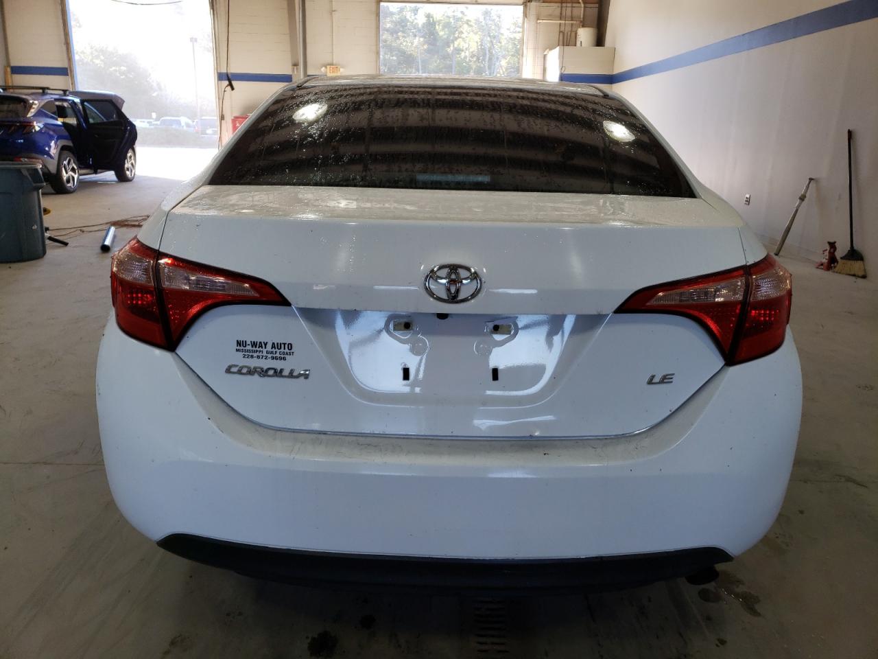 5YFBURHE1HP702945 2017 Toyota Corolla L