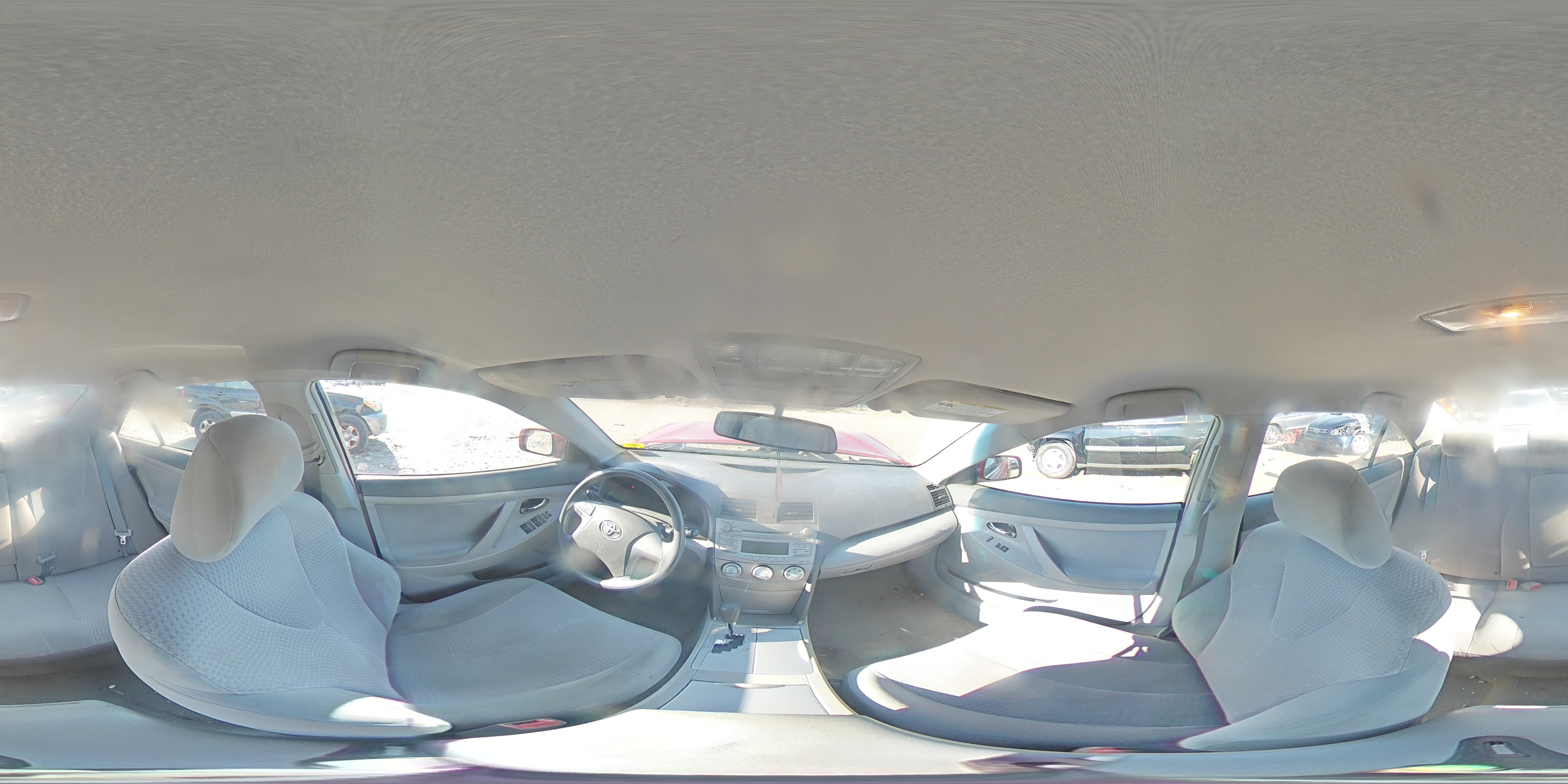 2010 Toyota Camry - Image 13