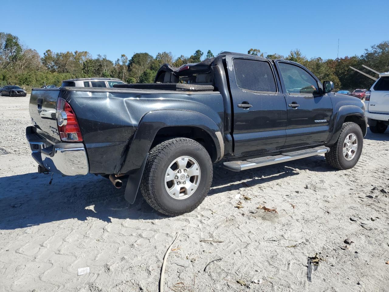 2009 Toyota Tacoma - Image 3