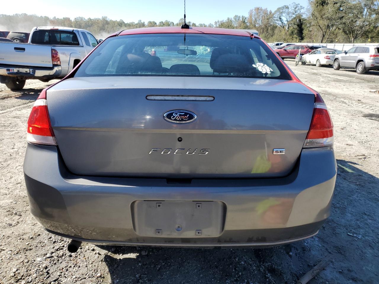 2010 Ford Focus - Image 6