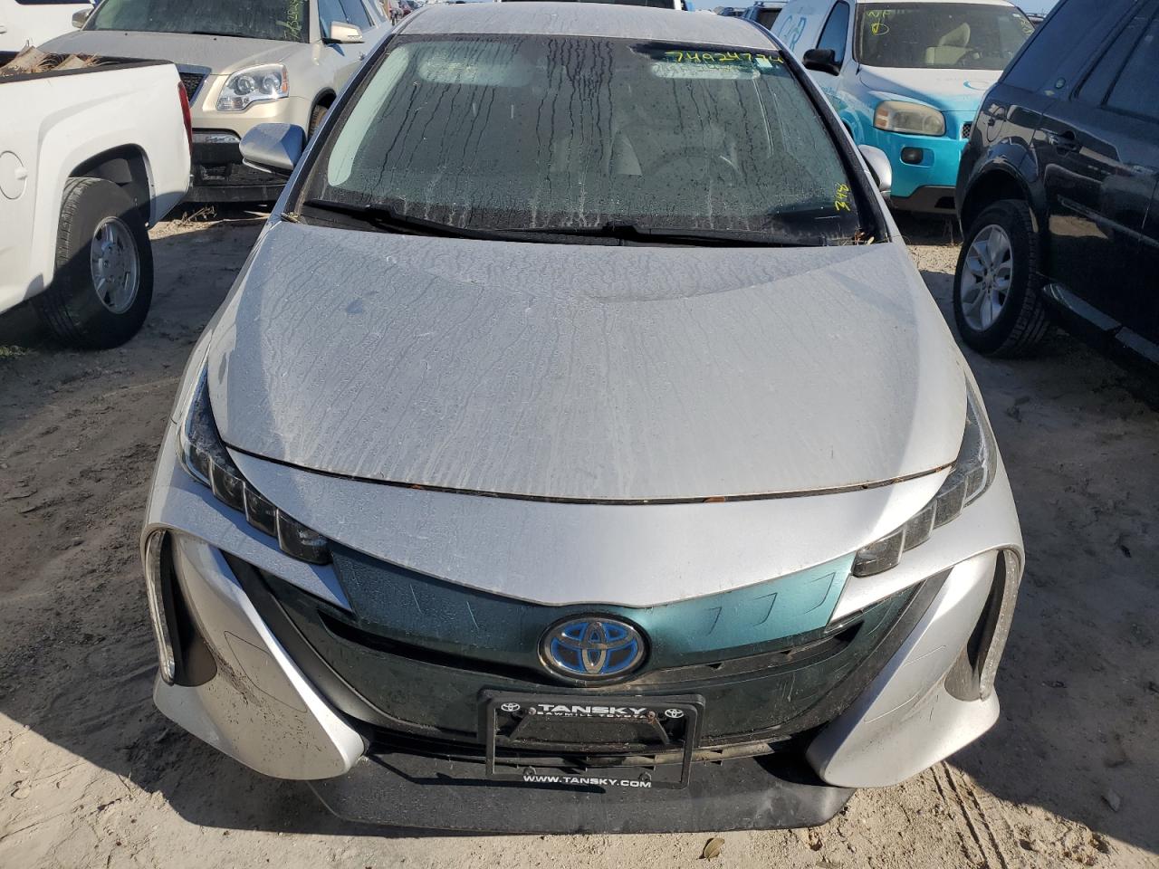 2018 Toyota Prius Prime VIN: JTDKARFP6J3075235 Lot: 74924774