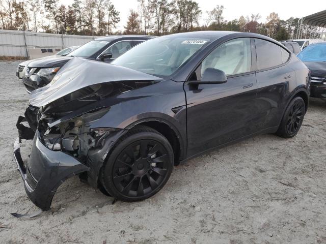  TESLA MODEL Y 2024 Серый