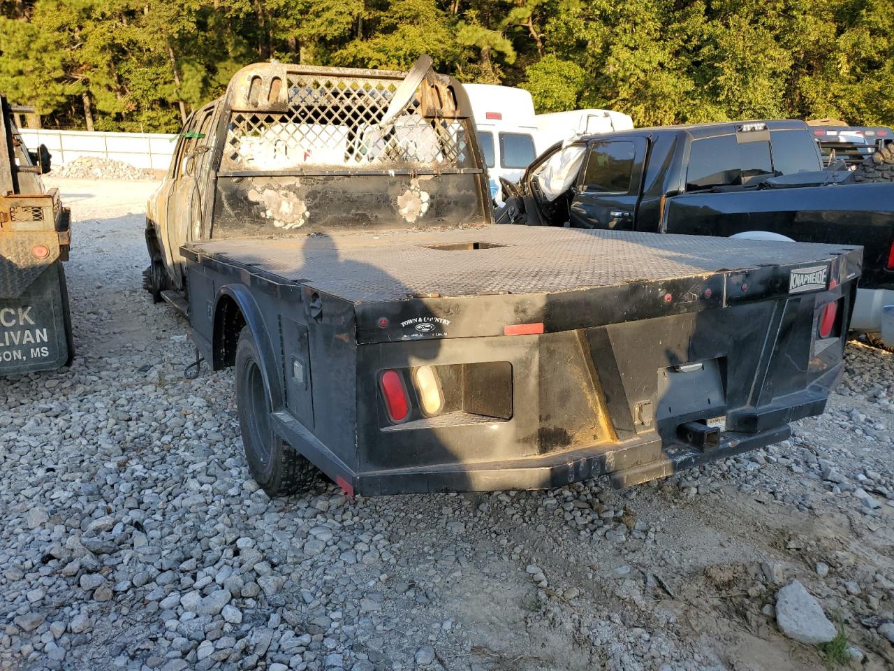 2015 RAM 3500 - Image 2