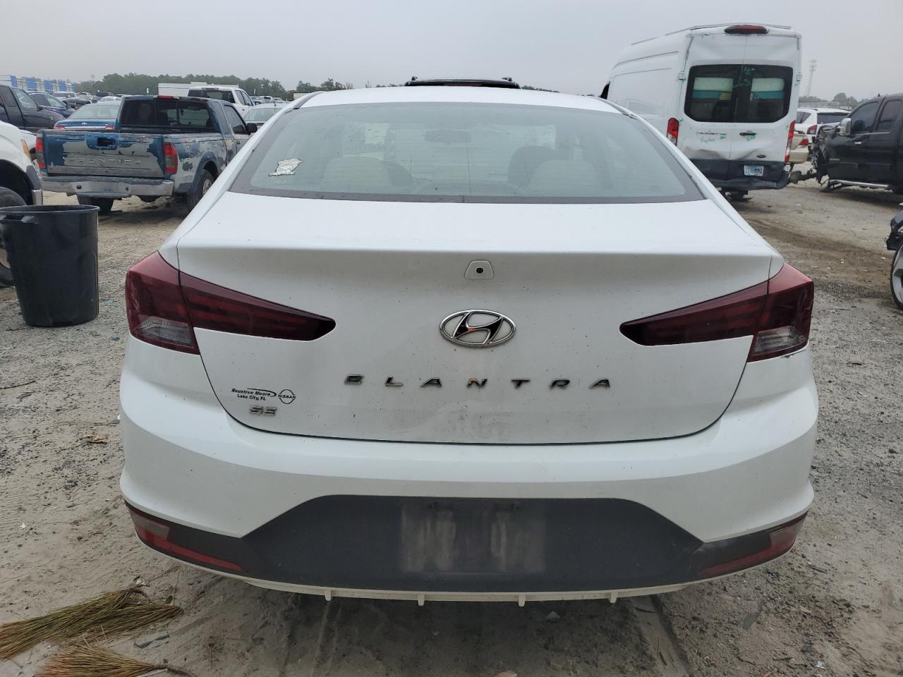 5NPD74LF1KH437662 2019 Hyundai Elantra Se