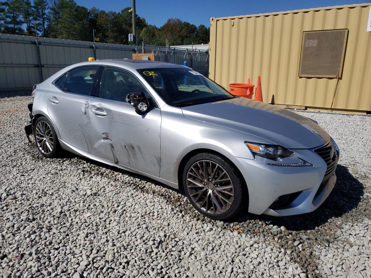 2016 Lexus IS - Image 4