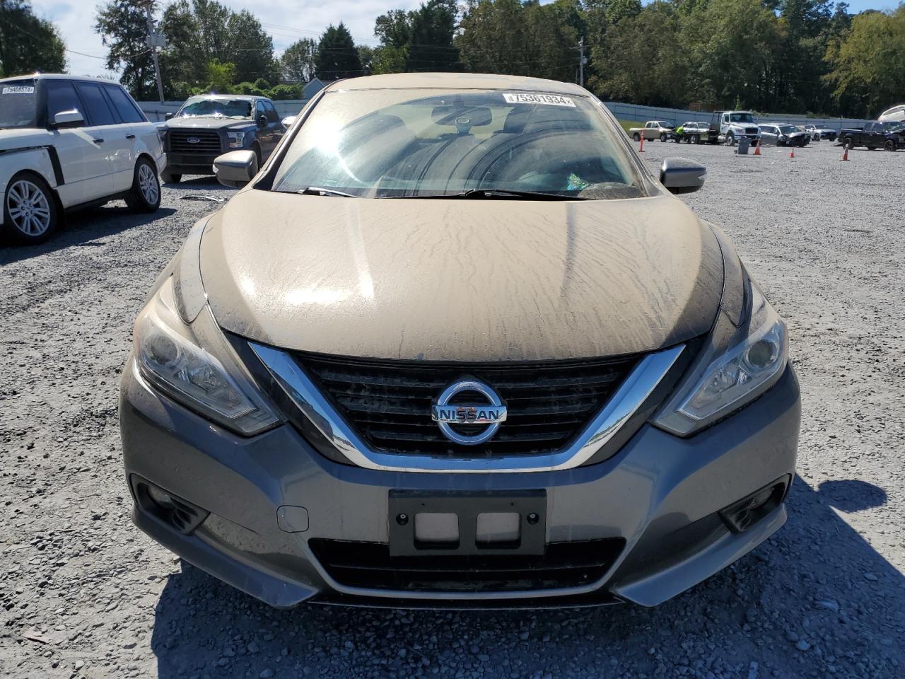 2018 Nissan Altima - Image 5
