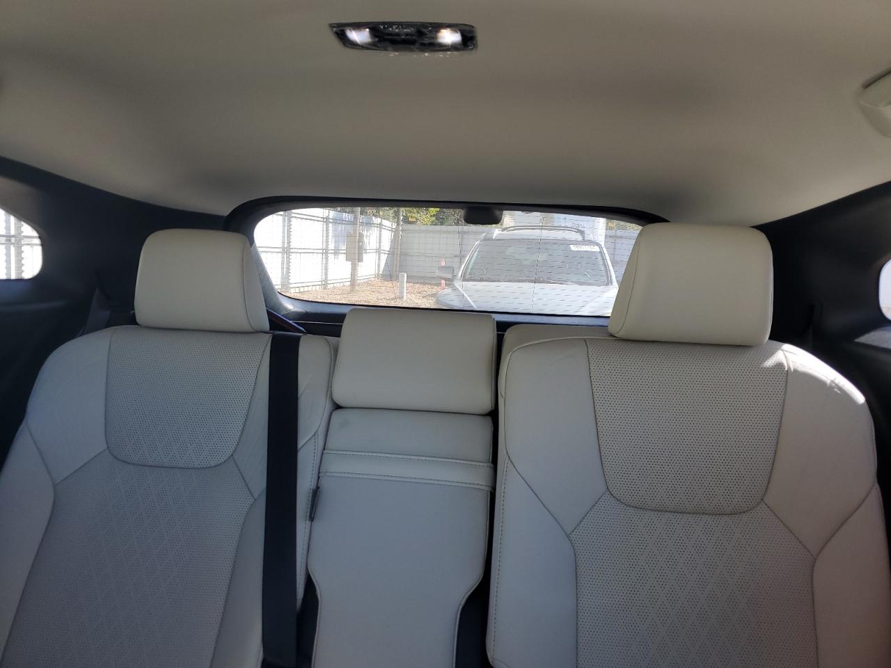2024 Lexus RX - Image 10