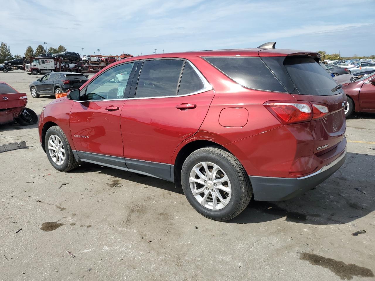 2019 Chevrolet Equinox - Image 2