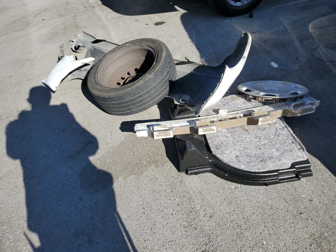 2008 Toyota Scion Xb VIN: JTLKE50E681045330 Lot: 76766524