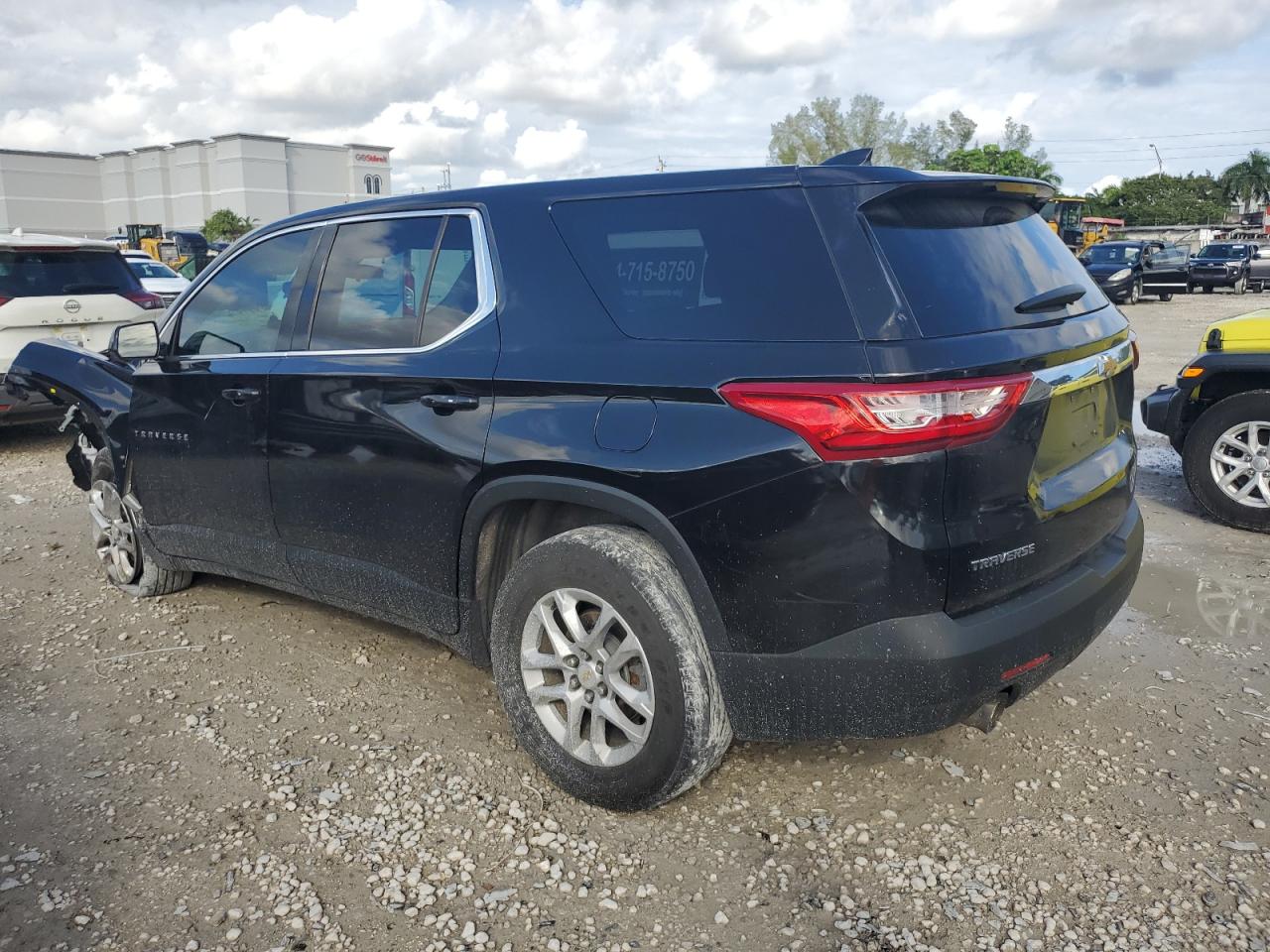 2019 Chevrolet Traverse - Image 2