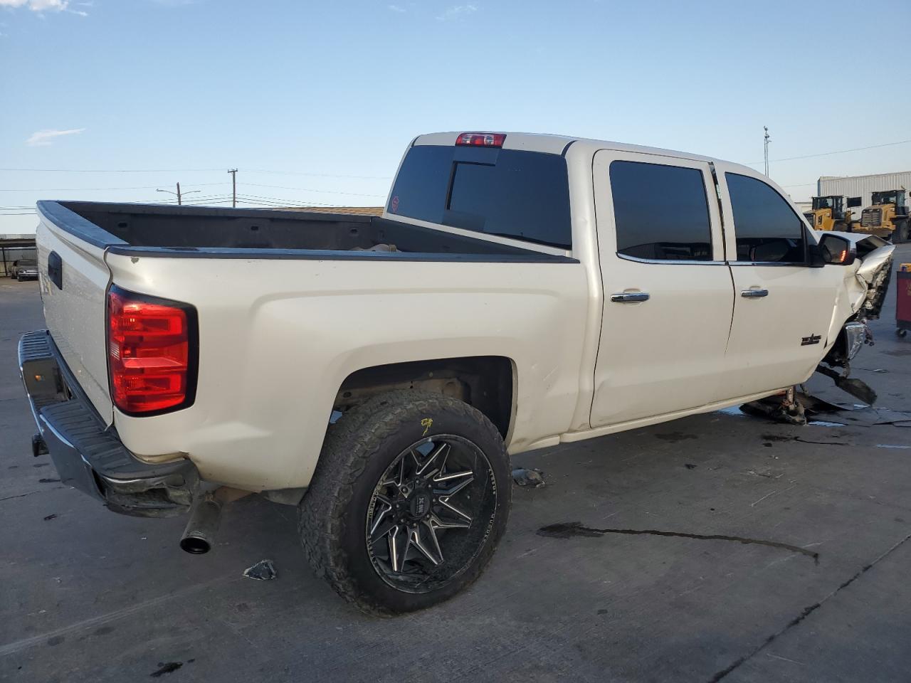 2015 Chevrolet Silverado - Image 3