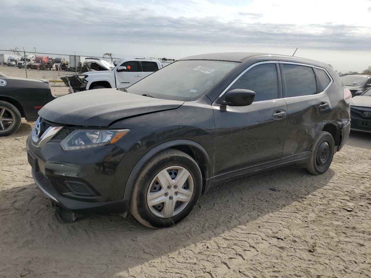 2016 Nissan Rogue S VIN: KNMAT2MT3GP732975 Lot: 76265974