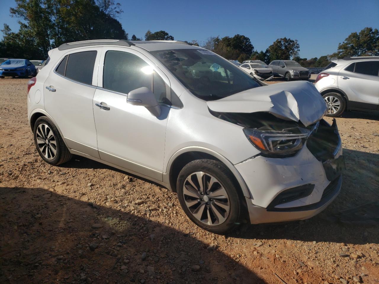 VIN KL4CJGSMXKB801586 2019 BUICK ENCORE no.4